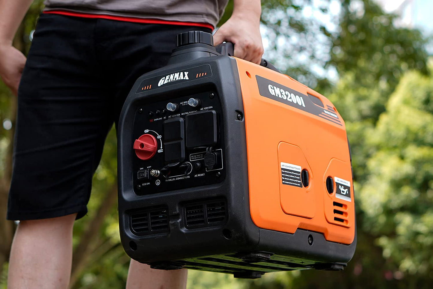 Générateur à onduleur portable GENMAX, moteur à essence ultra-silencieux de 3 200 W et prêt pour les camping-cars, conforme à l'EPA, fonction mode écologique, ultra léger pour une utilisation domestique et le camping (GM-3200i) GE-3300A