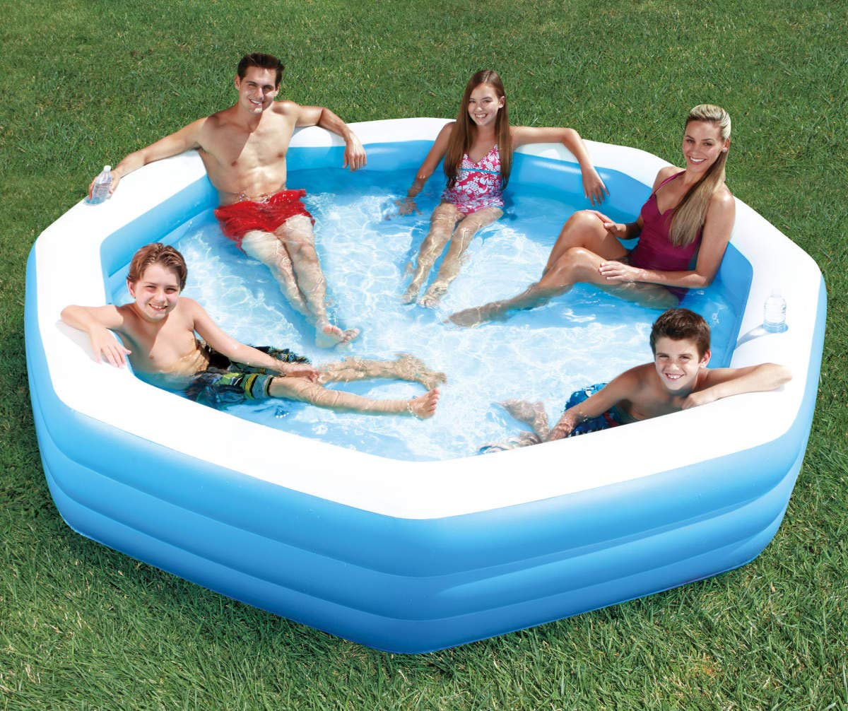 Octagonal family pool