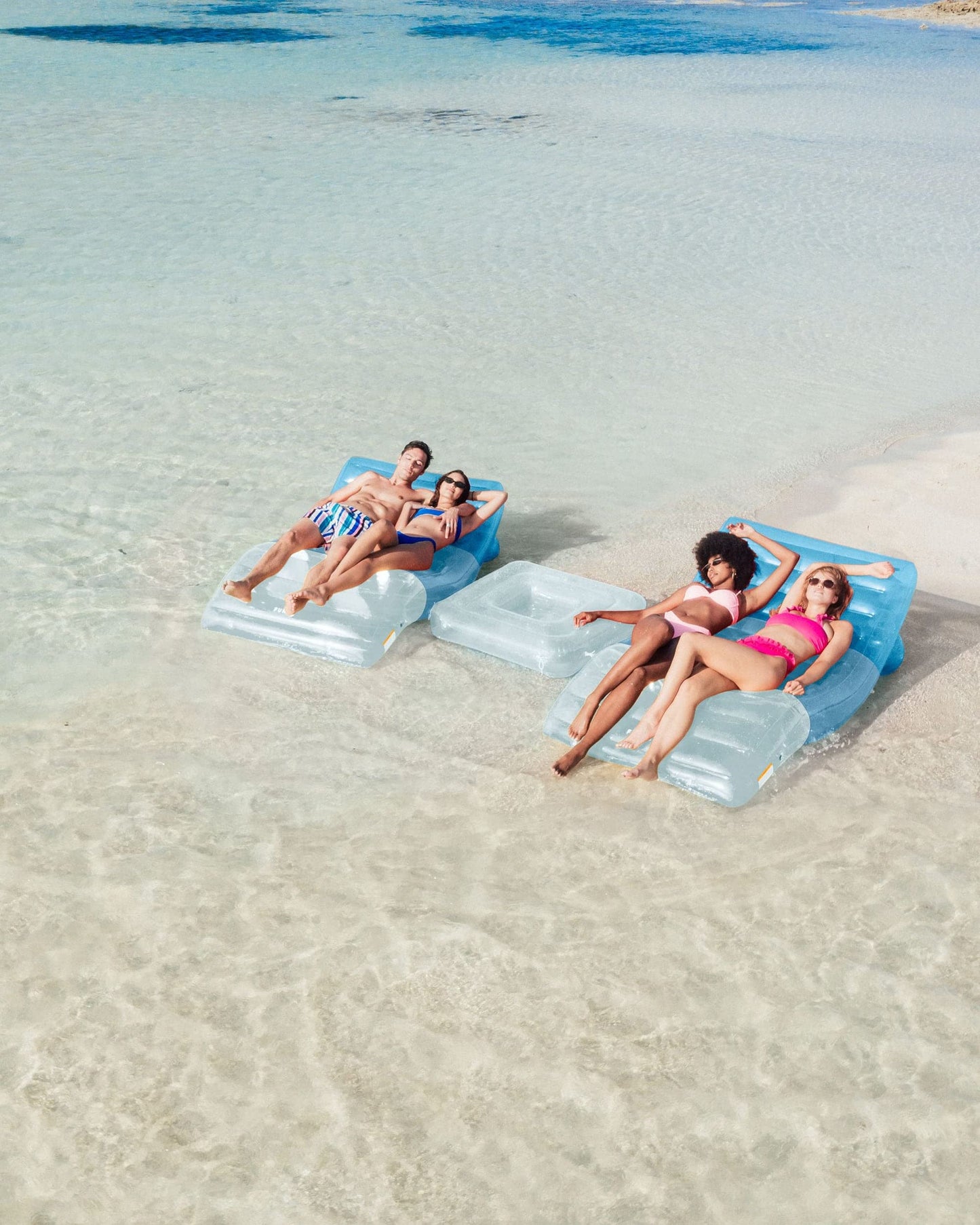 FUNBOY Clear Pink Chaise Connection Inflatable Drink Cooler, Connects Four Chaise Lounger Pool Floats, Luxury Bar Accessory Float, Perfect for a Summer Pool Party Clear Pink Chaise Connection Cooler