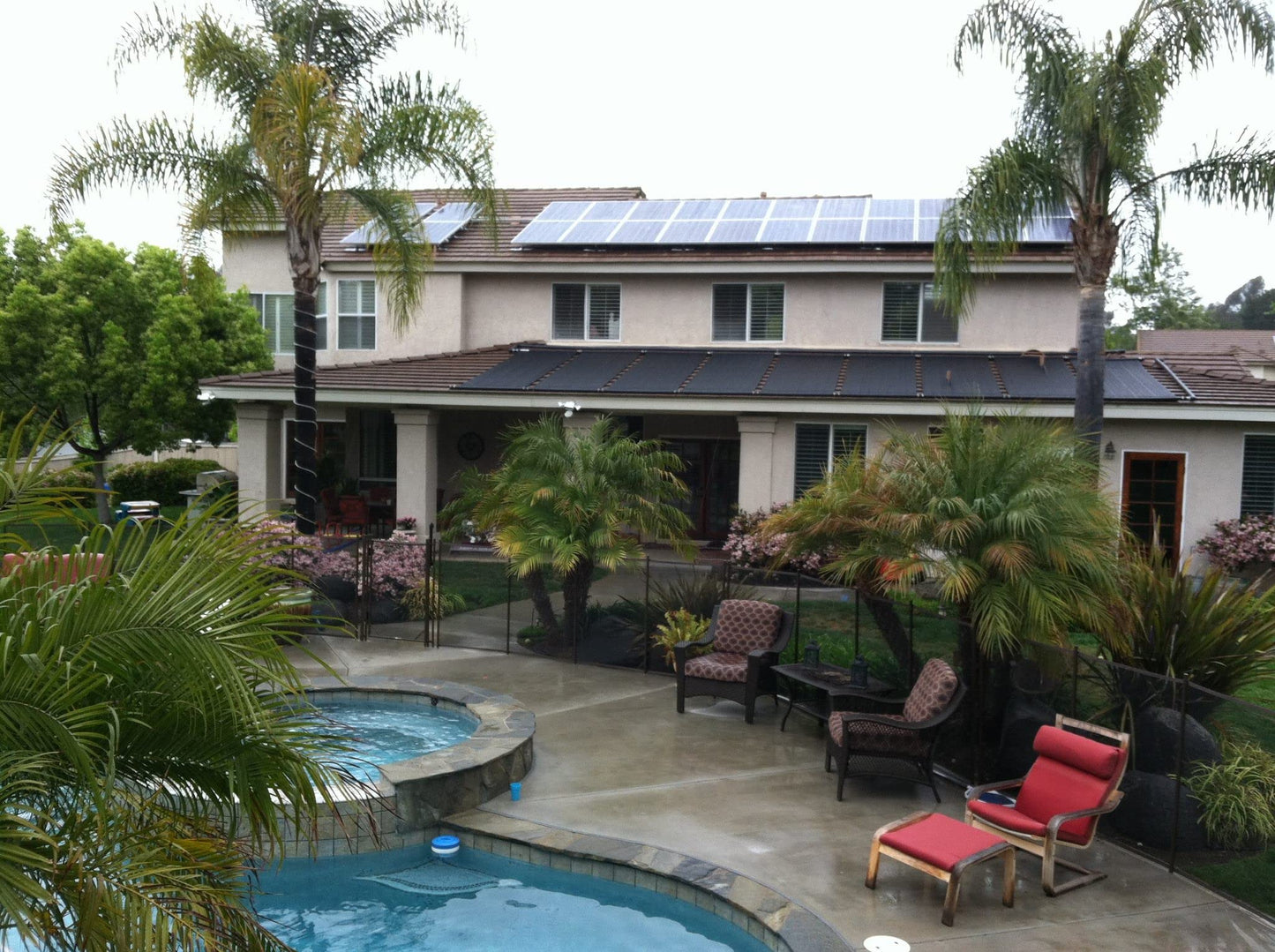 SolarPoolSupply High-Performance Solar Pool Heater Panel - 15-20 Year Life Expectancy, Extreme Durability, Easy Install, High-Heat Performance (2' X 10' / 1.5" I.D. Header) 2' X 10' / 1.5" Header