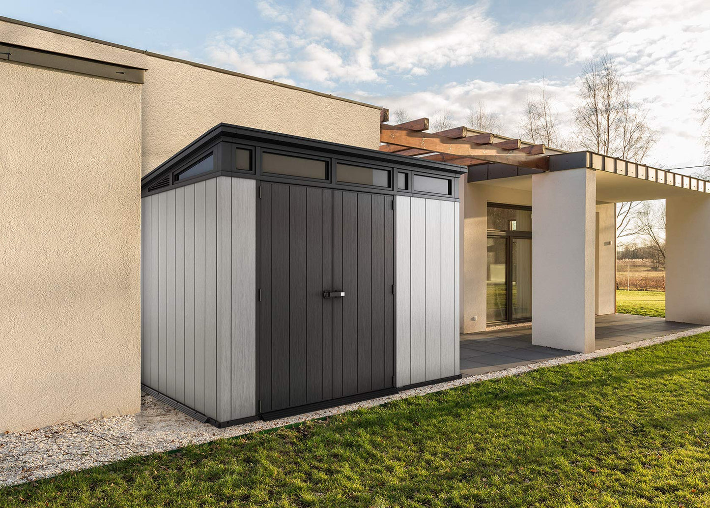Keter Artisan Grand abri extérieur de 9 x 7 pieds avec sol au design moderne pour meubles de patio, tondeuse à gazon, outils et rangement pour vélos, pieds, gris/noir