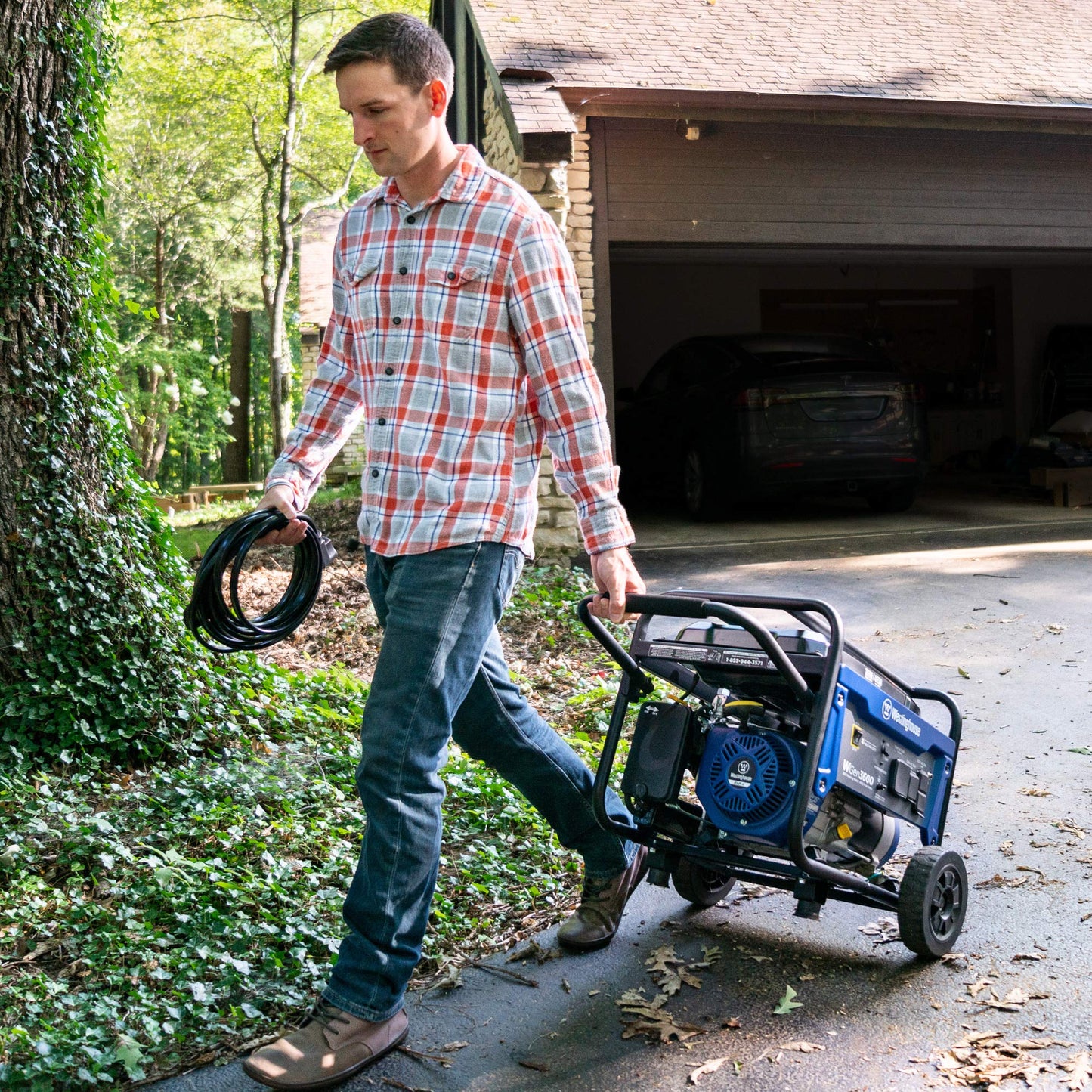Westinghouse Outdoor Power Equipment 4650 Peak Watt Portable Generator with Wheel Kit
