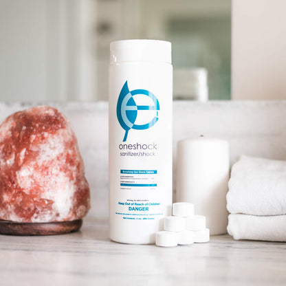 ecoone | Tablettes OneShock pour spa et piscine | Combo choc chloré et désinfectant auto-dissolvant et pré-mesuré | Eau propre, claire et sans bactéries | Enzymes sans danger pour la natation | Entretien de la piscine | 64 onglets