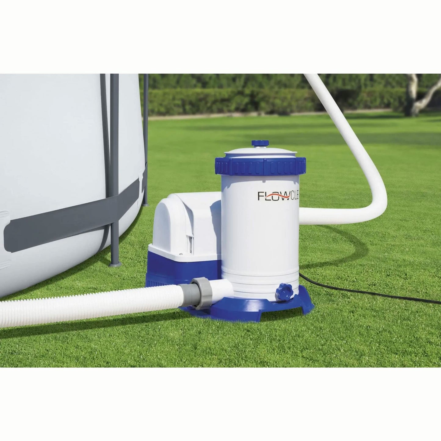 Bestway 58392E Flowclear 2500 GPH Pompe de filtration d'eau pour piscines hors sol avec minuterie personnalisable et jeu d'adaptateurs 2500 gal