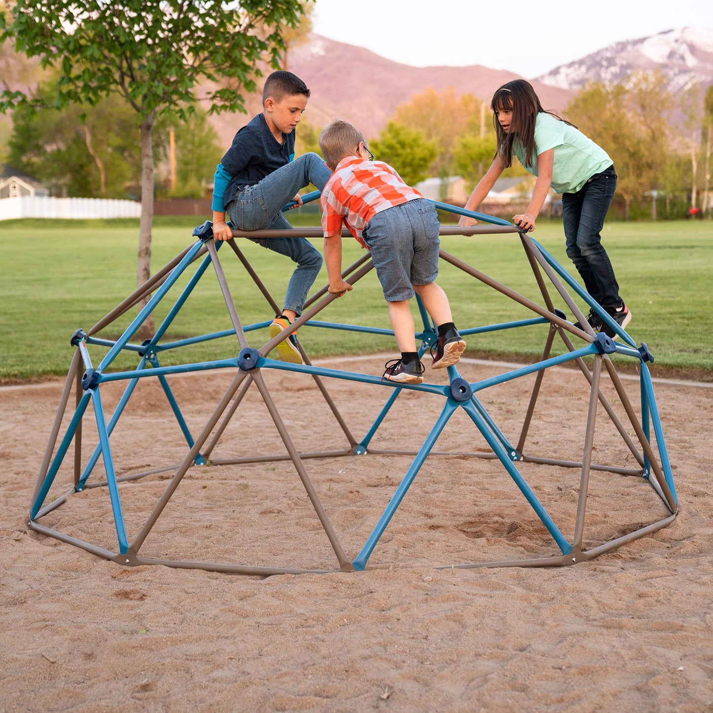 Lifetime Geometric Dome Climber Play Center, Earthtone 60-Inch