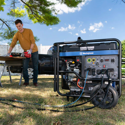 Westinghouse Outdoor Power Equipment Générateur portatif de secours domestique de 15 000 watts de pointe avec démarrage à distance 